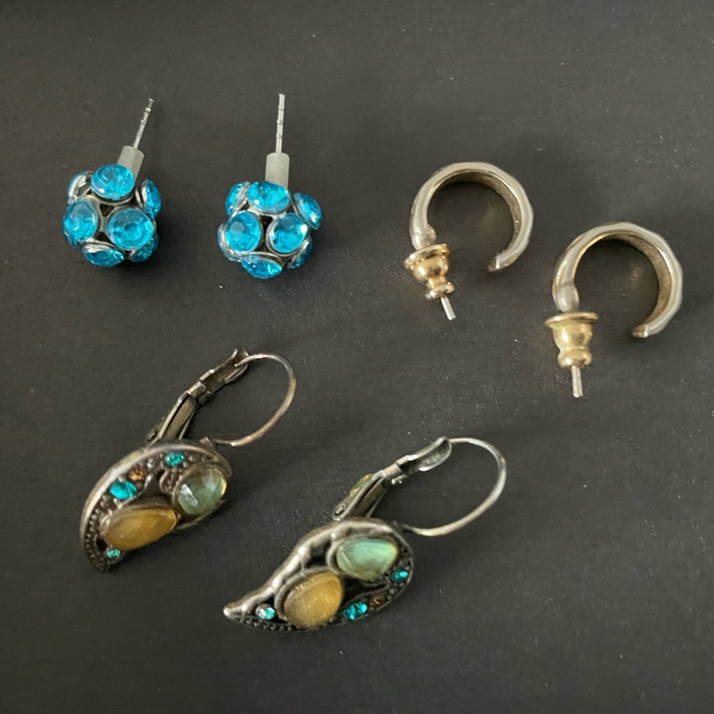 Round blue, gold tone J-shape back post, Teal beads lever back earrings-3 pairs